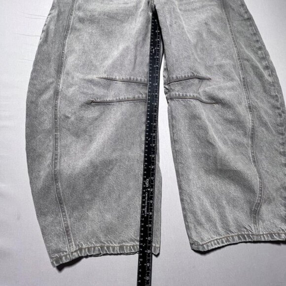 We The Free Lucky You Mid Rise Barrel Jeans Womens 26 Gray High Rise Pants - Picture 13 of 16